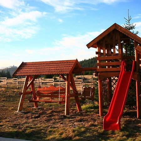 Pensiunea Muntele Alb Horezu Exterior photo