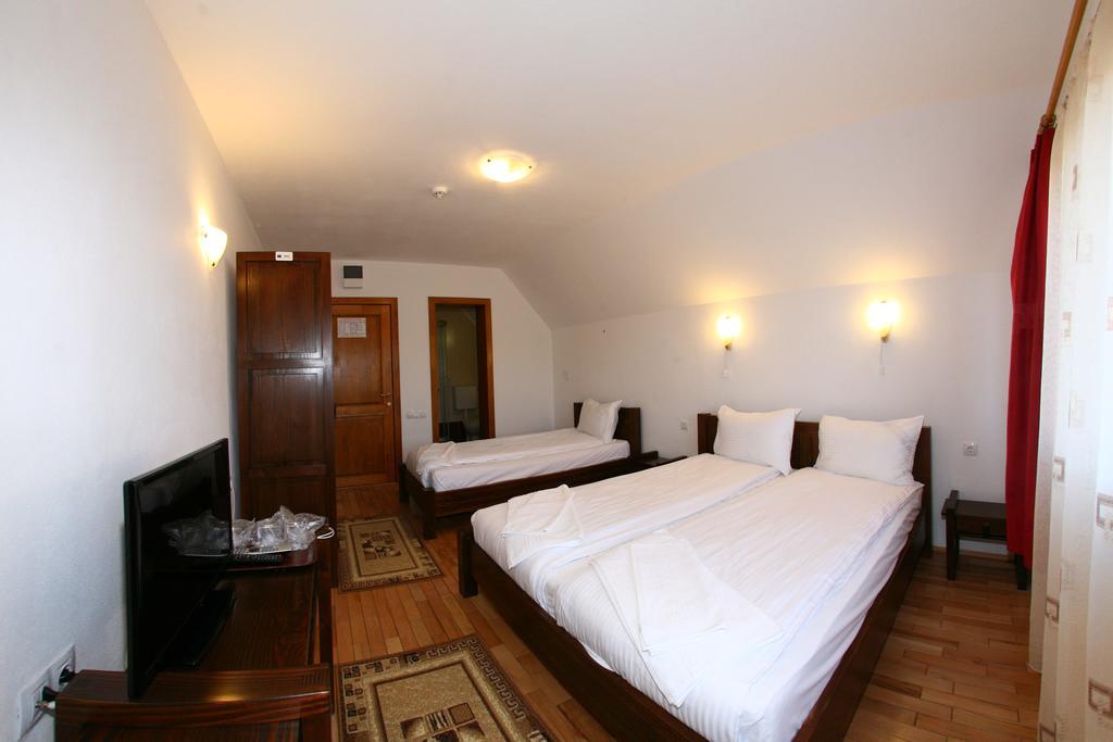 Pensiunea Muntele Alb Horezu Room photo