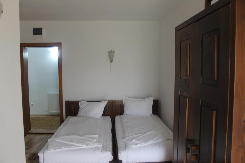 Pensiunea Muntele Alb Horezu Room photo