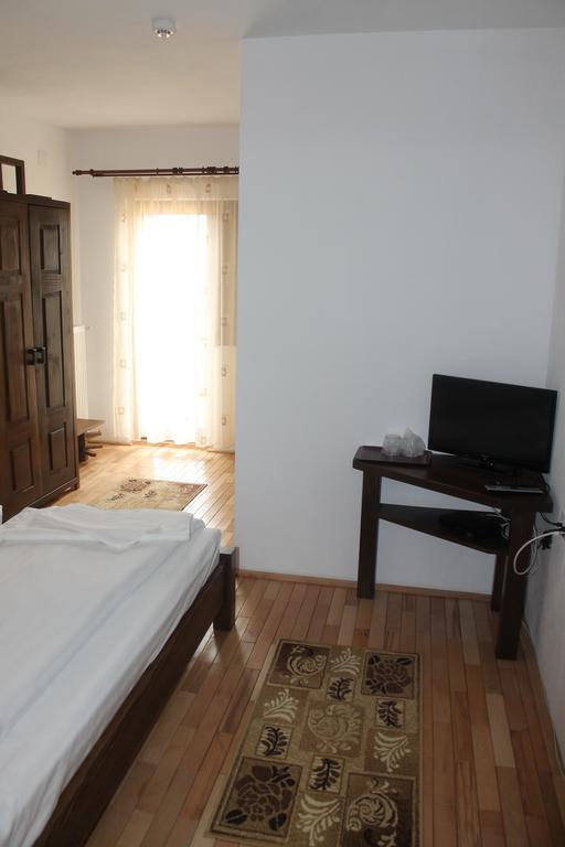 Pensiunea Muntele Alb Horezu Room photo