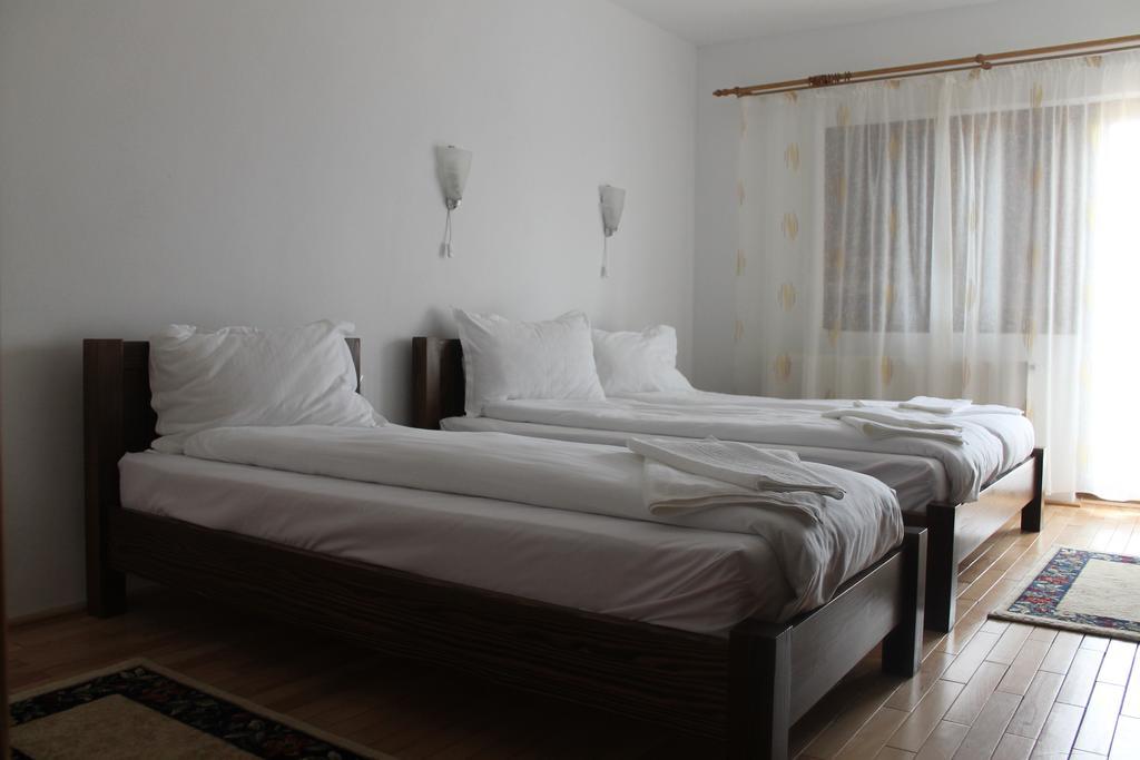 Pensiunea Muntele Alb Horezu Room photo